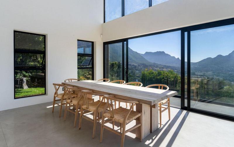 6 Bedroom Property for Sale in Hout Bay Western Cape